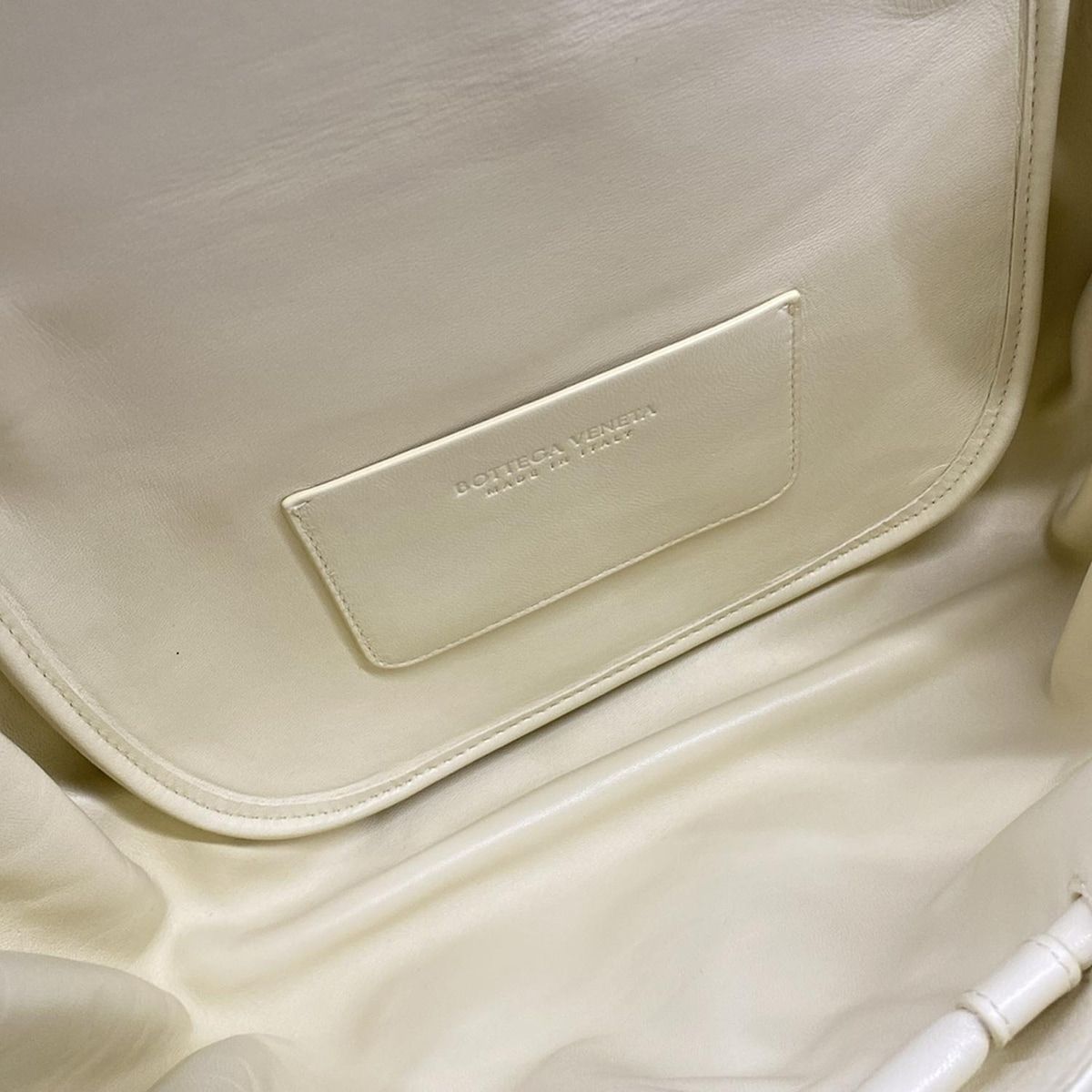 Bottega Veneta Shoulder Bag Beak Ivory Leather — view 7