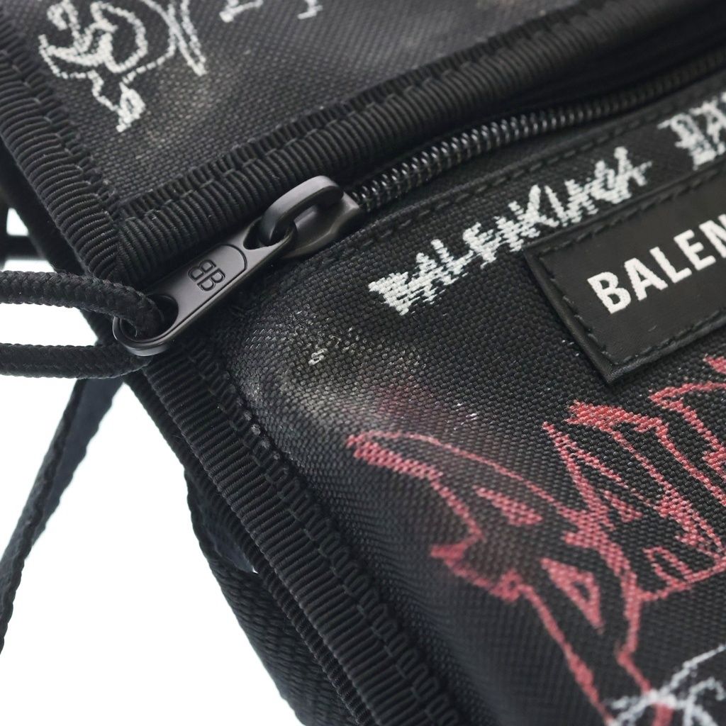 Balenciaga Explorer Graphic Shoulder Bag Black — view 6