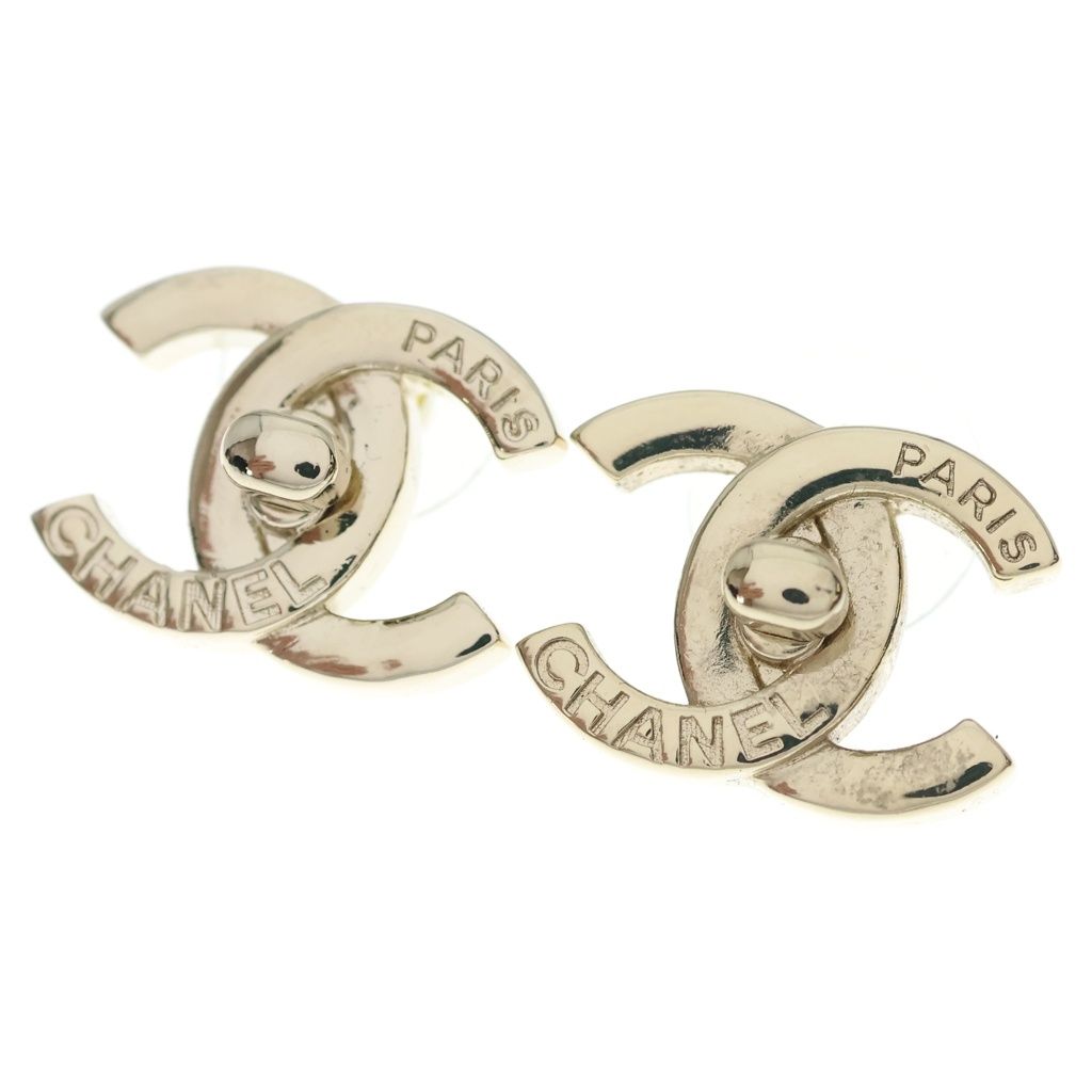Chanel ninemoblood CC Logo Earrings Gold