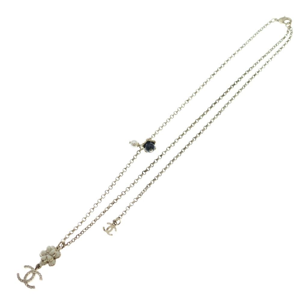 Chanel CC Logo Rhinestone Flower Metal Strass Pearl Chain Necklace Gold — view 2