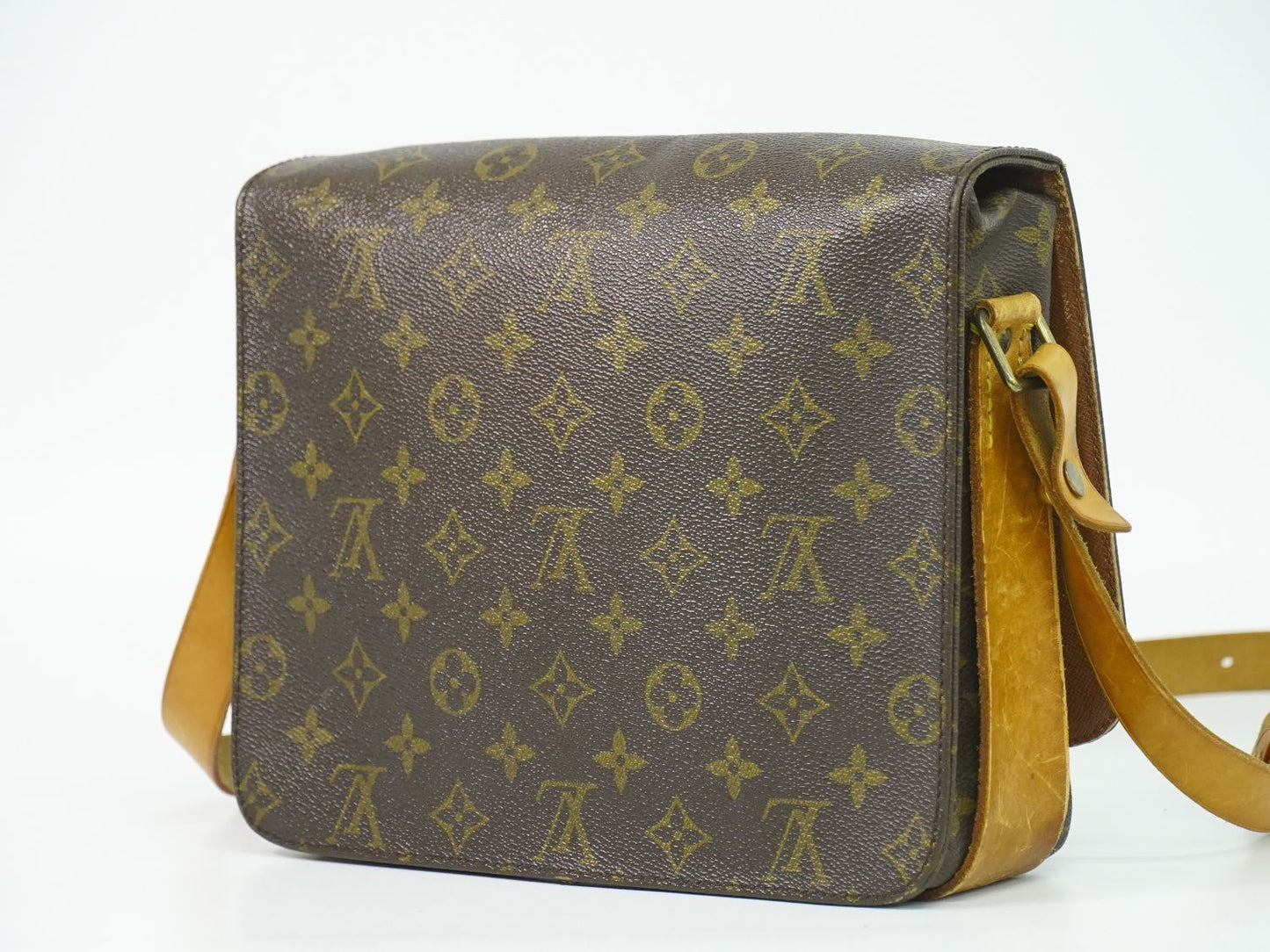 Louis Vuitton LV Cartouchiere 26 GM Monogram Shoulder Bag Pochette Brown — view 2