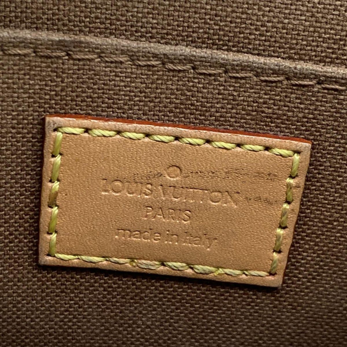 Louis Vuitton Tote Monogram Petite Sac Plat — view 9