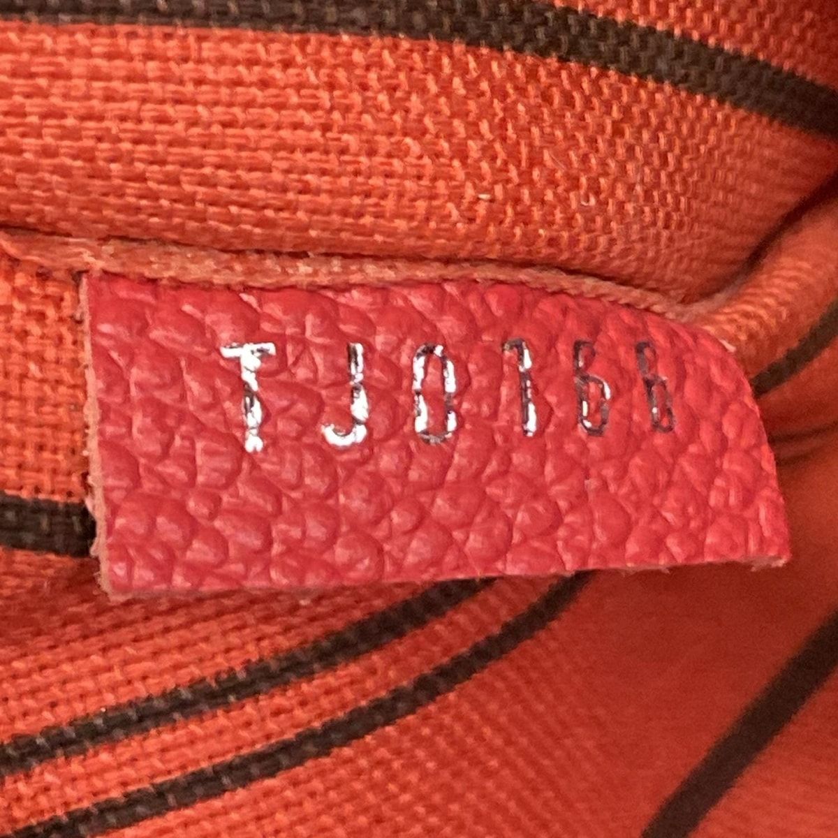 Louis Vuitton Handbag Monogram Empreinte Montaigne MM Cerise Leather — view 9