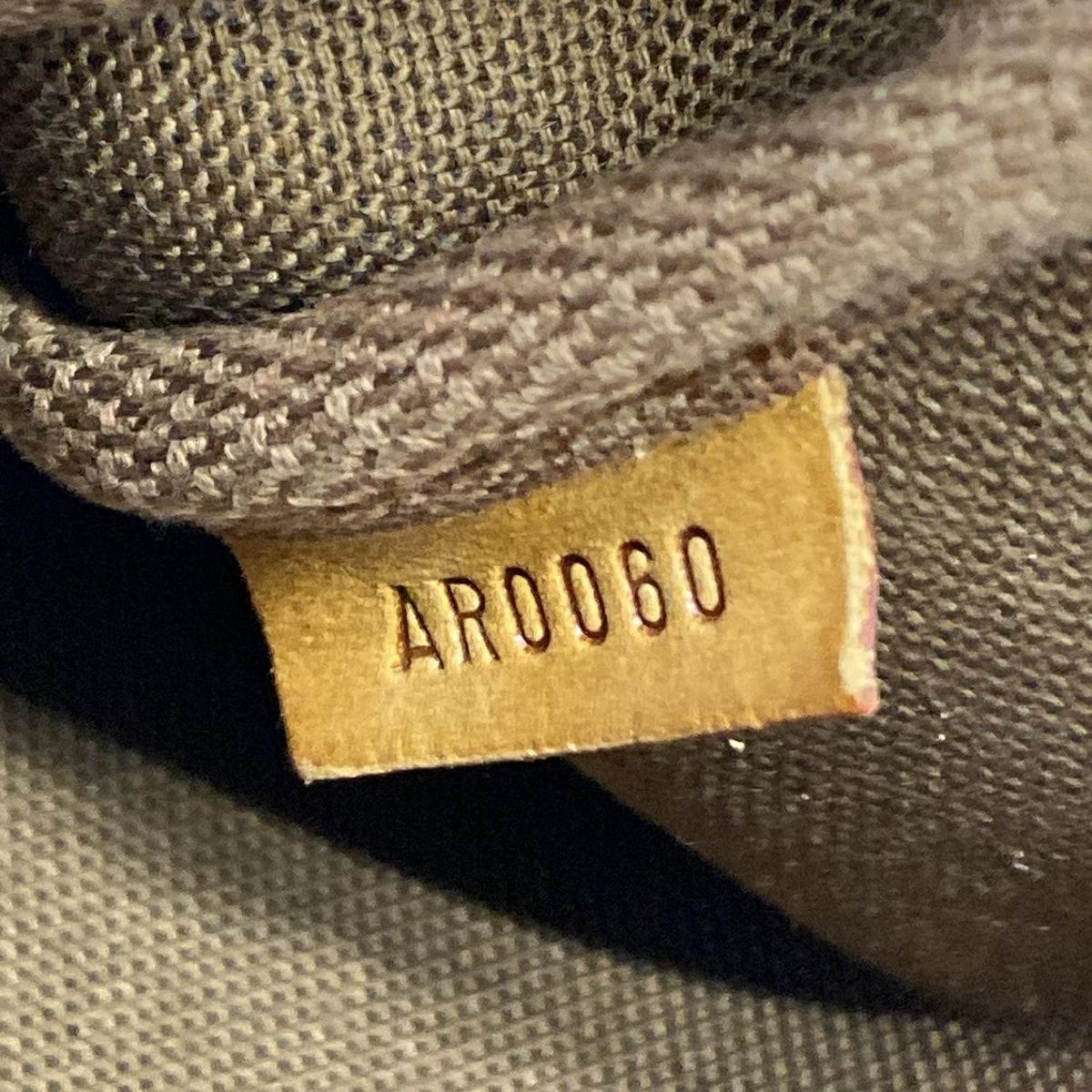 Louis Vuitton Handbag Monogram Pochette — view 9