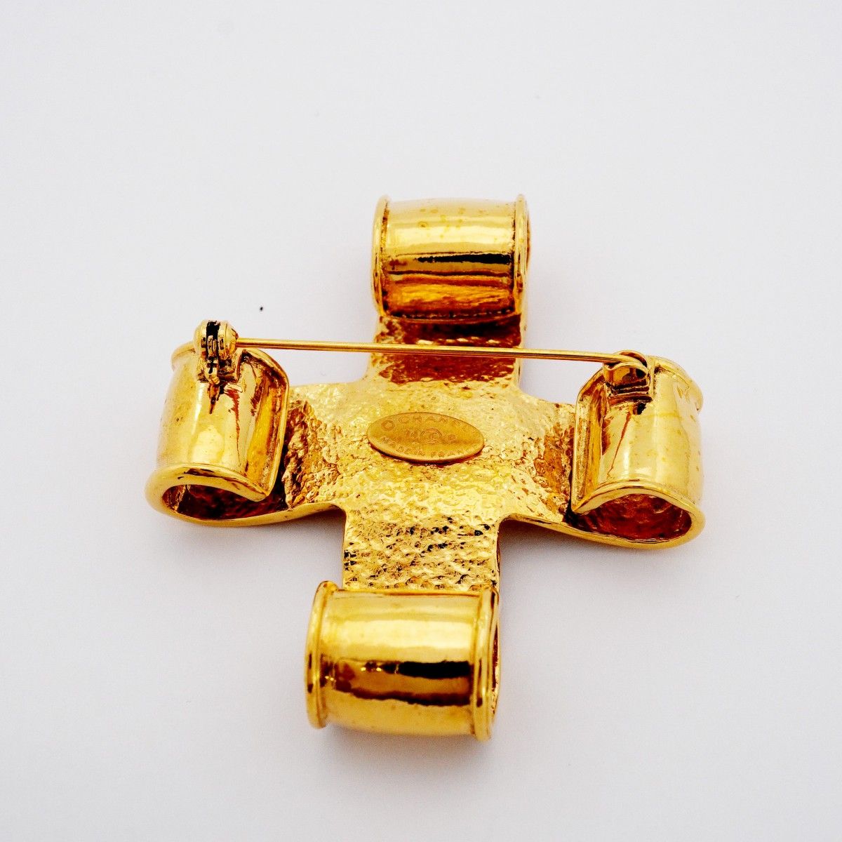 Chanel Brooch Vintage CC Logo Gold Plated — view 5