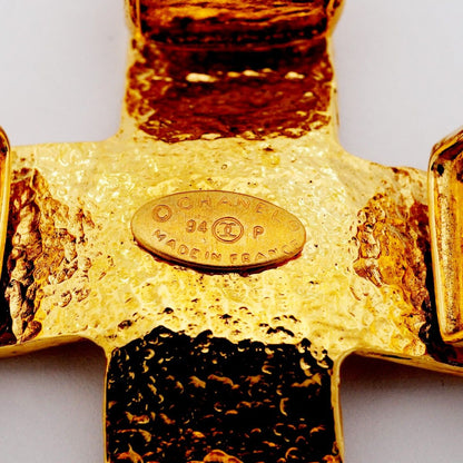 Chanel Brooch Vintage CC Logo Gold Plated — view 4