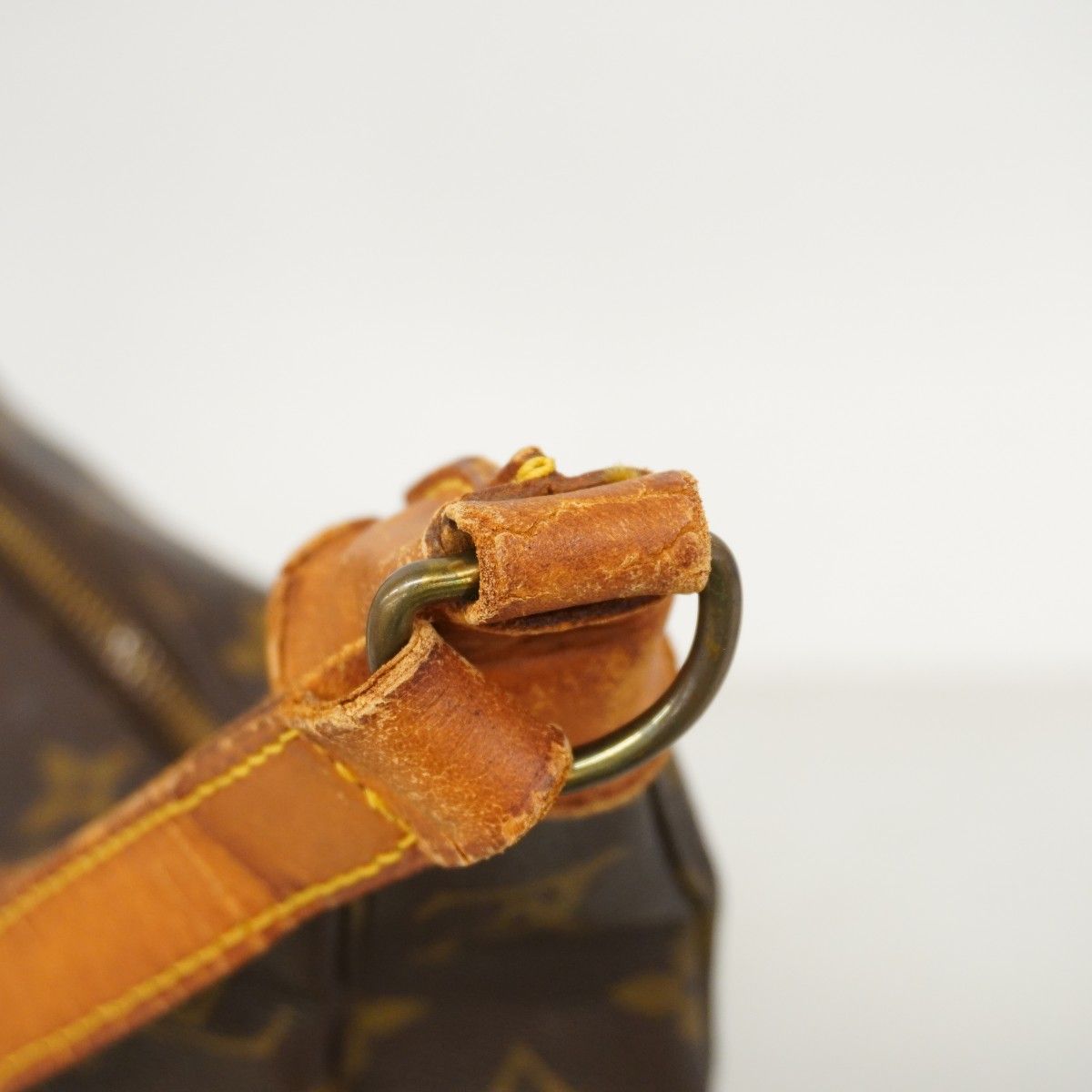 Louis Vuitton Shoulder Bag Monogram Boulogne 35 Brown — view 8