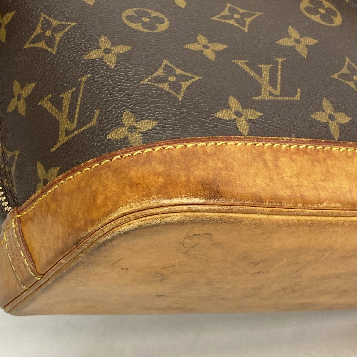 Louis Vuitton Handbag Monogram Alma Brown — view 6