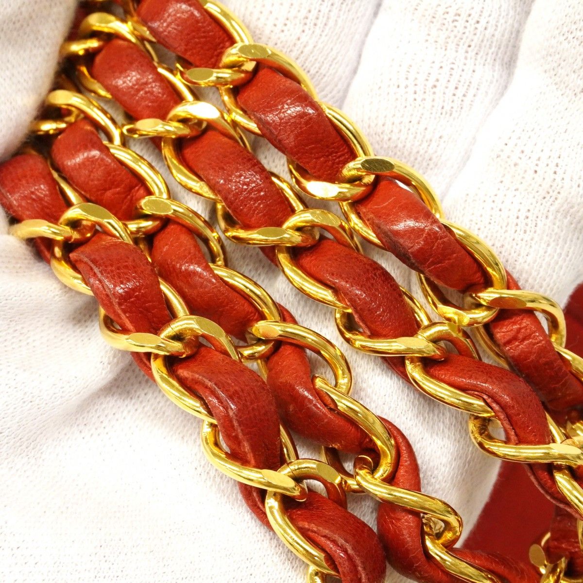 Chanel Shoulder Bag Mini Quilted Lambskin Red Gold — view 9