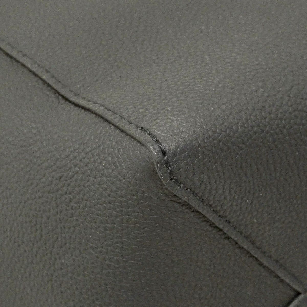 Louis Vuitton Tote Aerogram Cabin Black — view 7