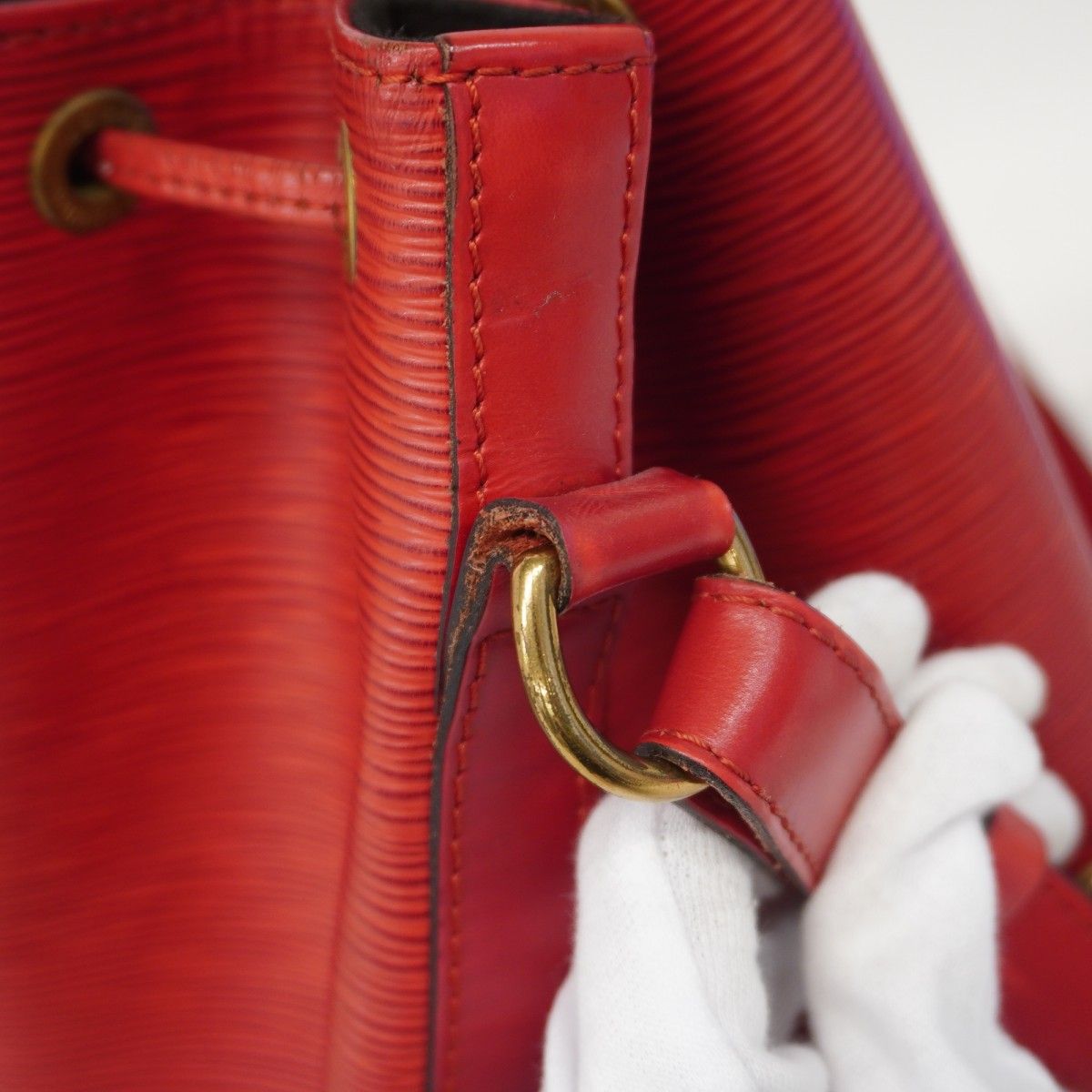 Louis Vuitton Shoulder Bag Epi Noe Castilian Red — view 9