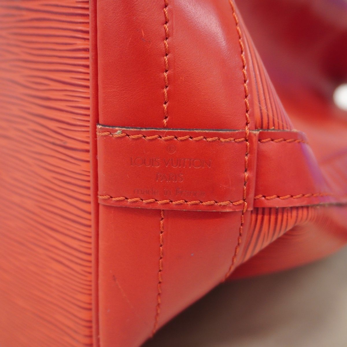 Louis Vuitton Shoulder Bag Epi Noe Castilian Red — view 5