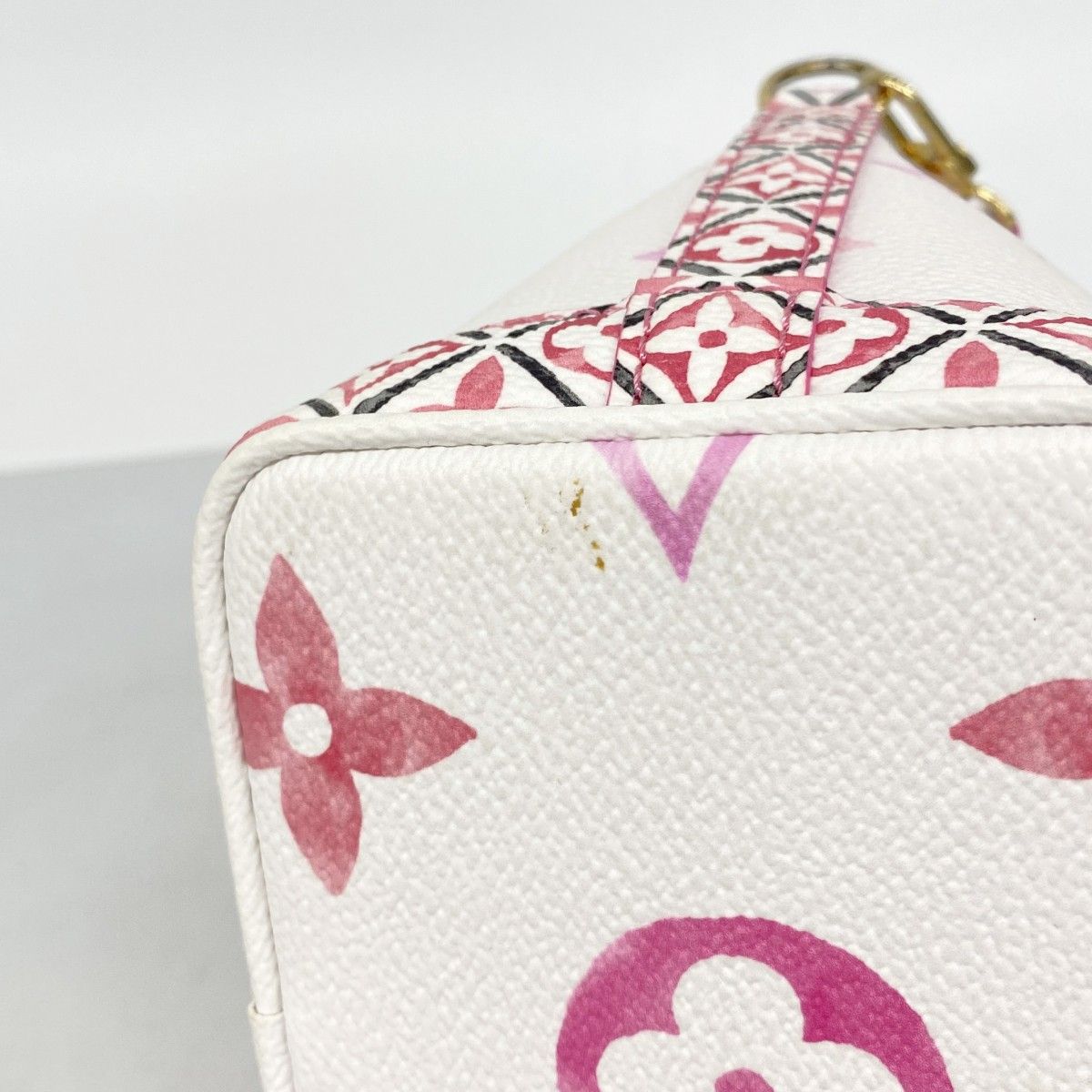 Louis Vuitton Handbag LV by the Pool Nano Noe Rose 2-Way Bag — view 6