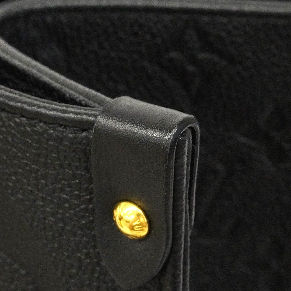 Louis Vuitton Tote Monogram Empreinte On The Go GM Noir 2-Way — view 7