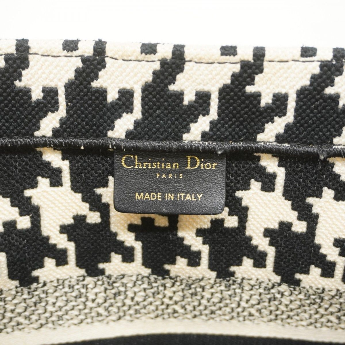 Dior Tote Book Canvas White Black Cles Diss — view 5