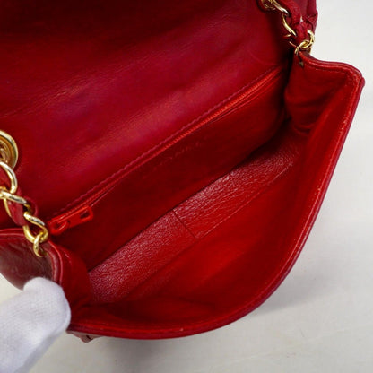 Chanel Shoulder Bag Lambskin Red Gold — view 4