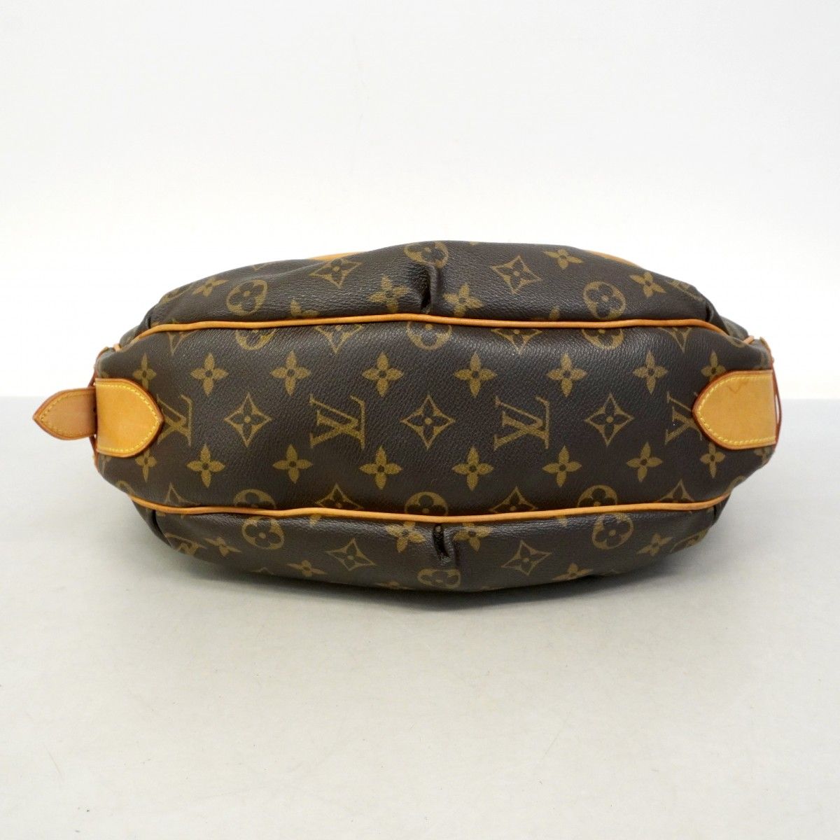 Louis Vuitton Shoulder Bag Monogram Thuraya GM Brown — view 3