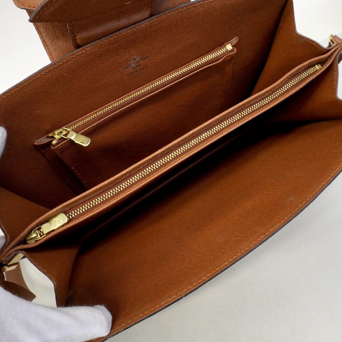 Louis Vuitton Shoulder Bag Monogram Courcel Brown — view 4
