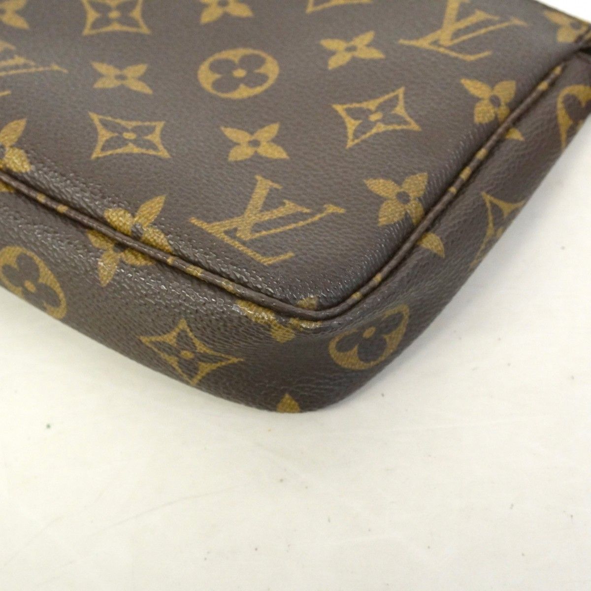 Louis Vuitton Pouch Monogram Pochette Brown — view 8