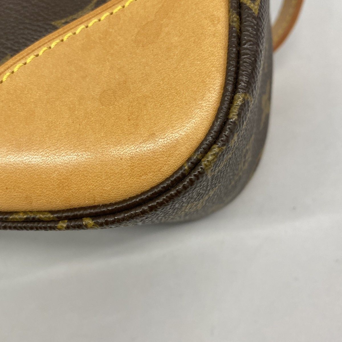Louis Vuitton Shoulder Bag Monogram Boulogne 30 Brown — view 8