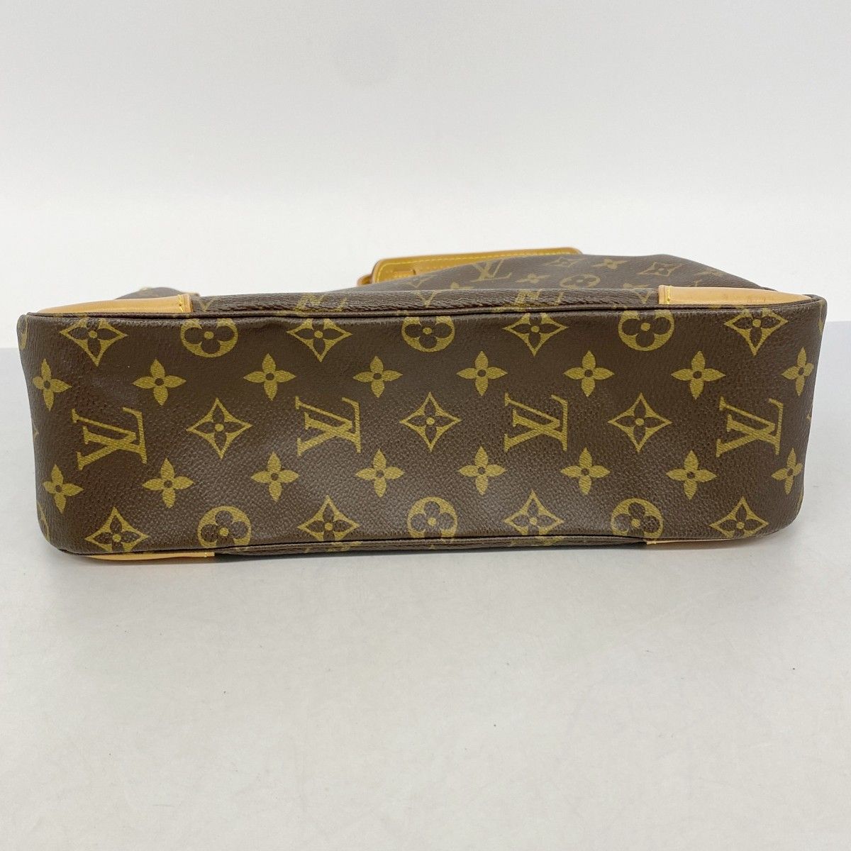 Louis Vuitton Shoulder Bag Monogram Boulogne 30 Brown — view 3