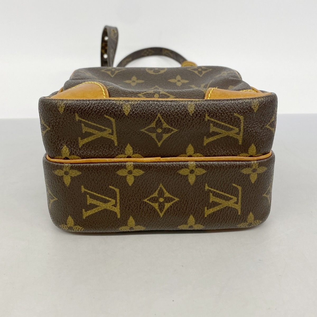Louis Vuitton Shoulder Bag Monogram Amazon Brown — view 3