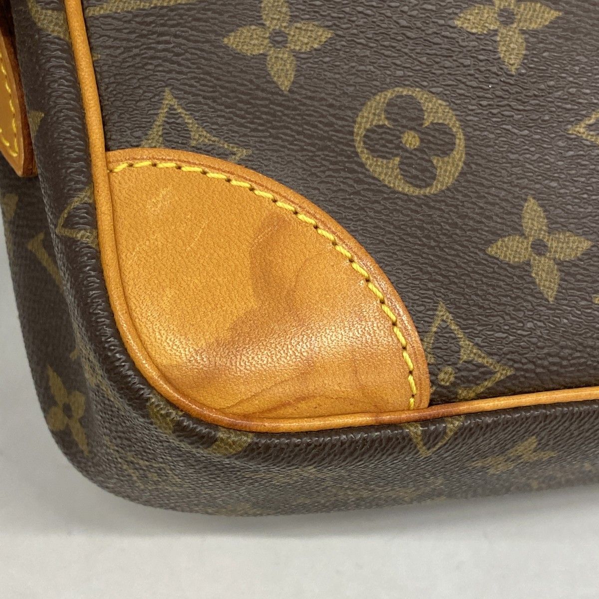 Louis Vuitton Shoulder Bag Monogram Trocadero 27 Brown — view 6