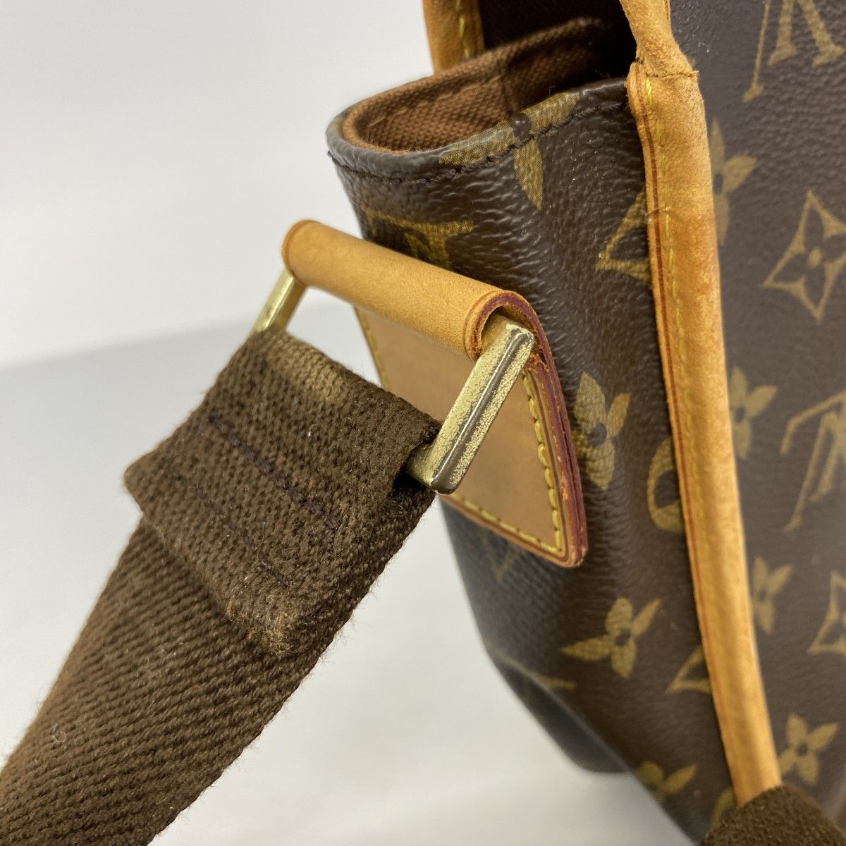 Louis Vuitton Shoulder Bag Monogram Bosford PM Brown — view 9
