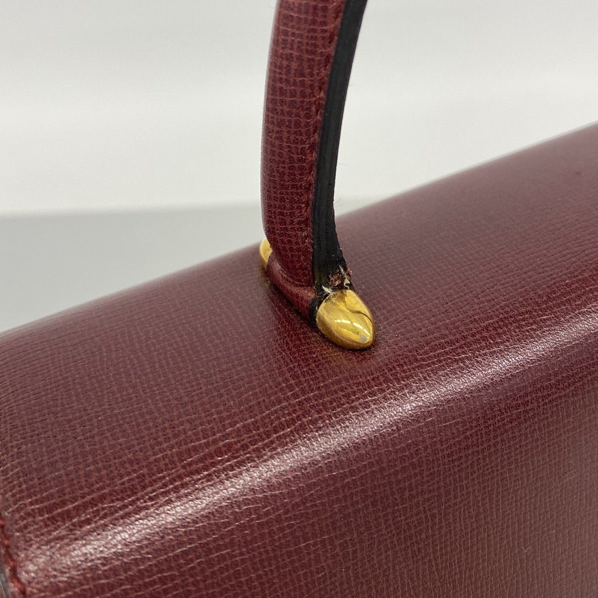 Cartier Handbag Must Leather Bordeaux Gold — view 8