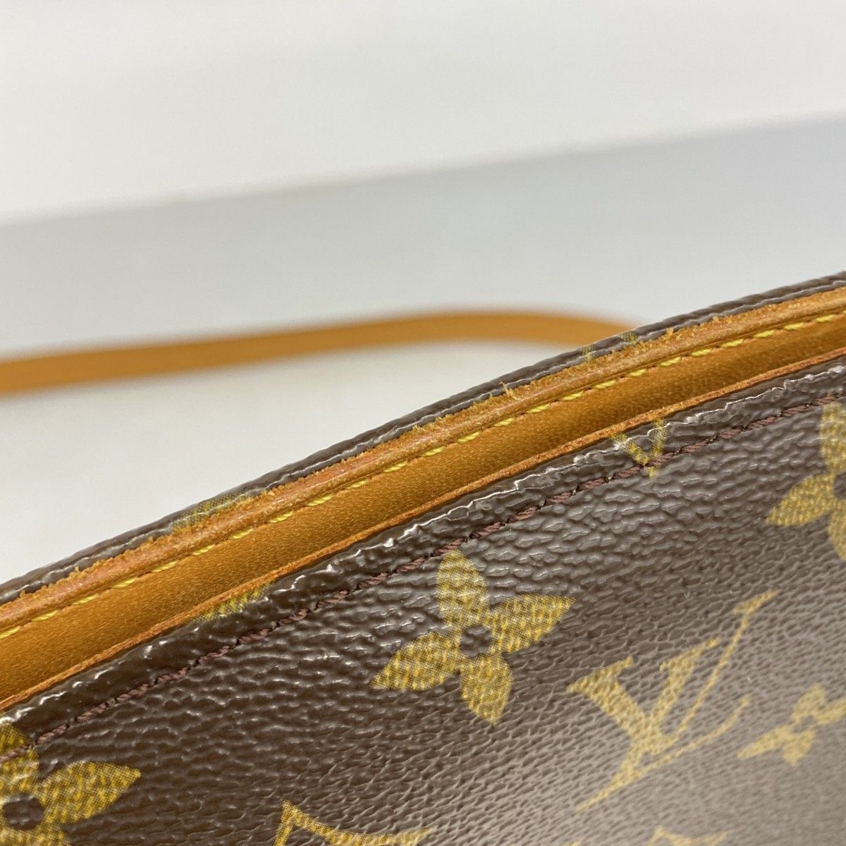 Louis Vuitton Shoulder Bag Monogram Drew Brown — view 7