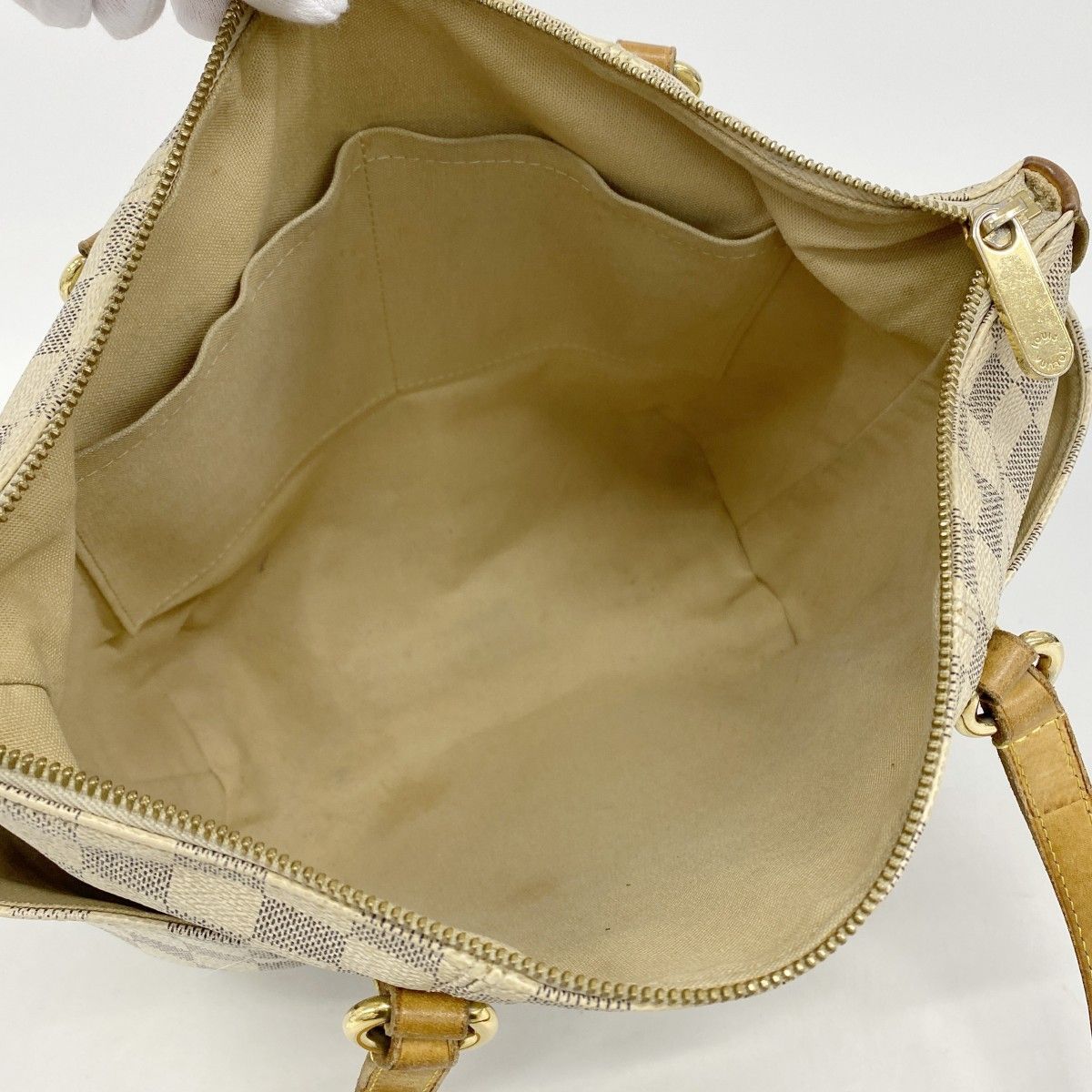 Louis Vuitton Tote Damier Azur Totally PM White — view 4