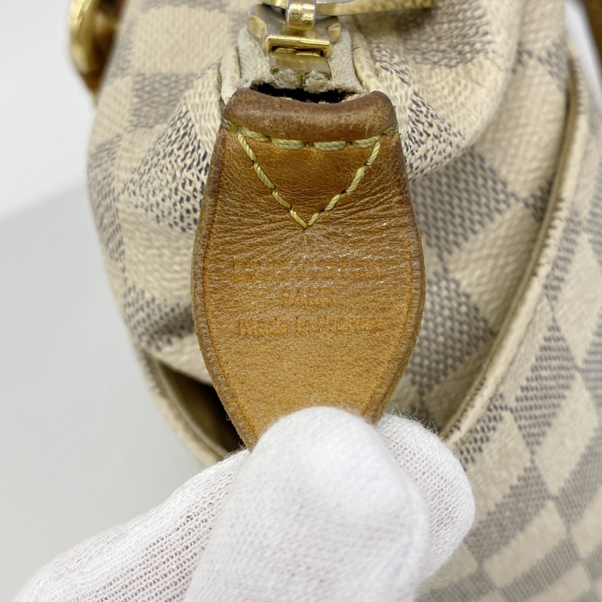 Louis Vuitton Tote Damier Azur Totally PM White — view 5
