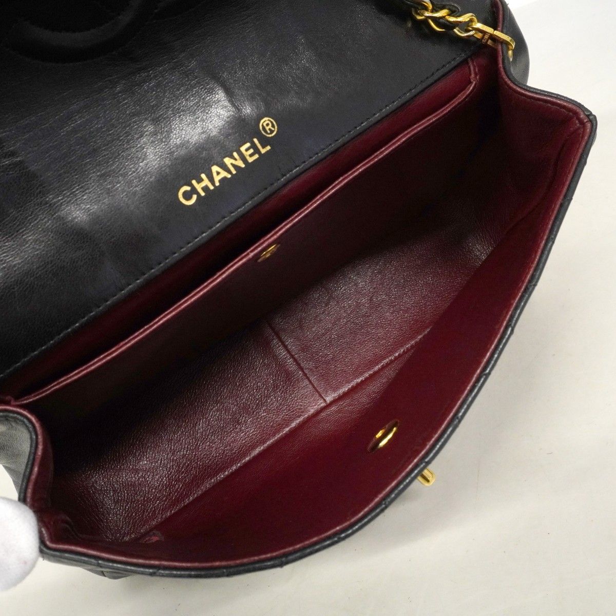 Chanel Shoulder Bag Quilted Lambskin Black Gold — view 4