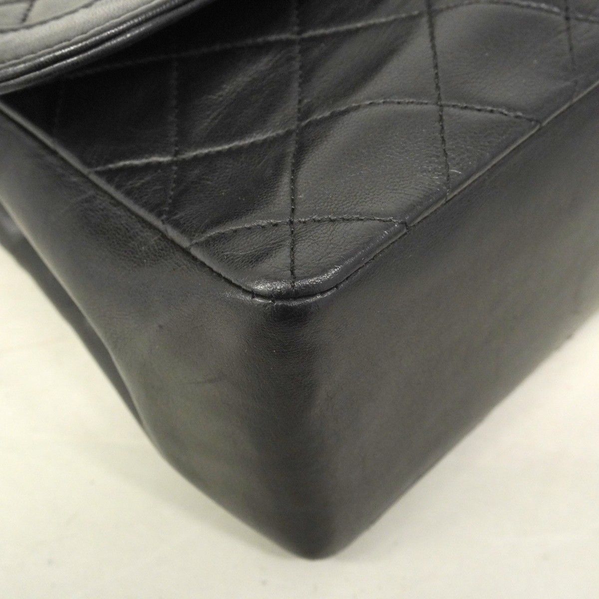 Chanel Shoulder Bag Quilted Lambskin Black Gold — view 6