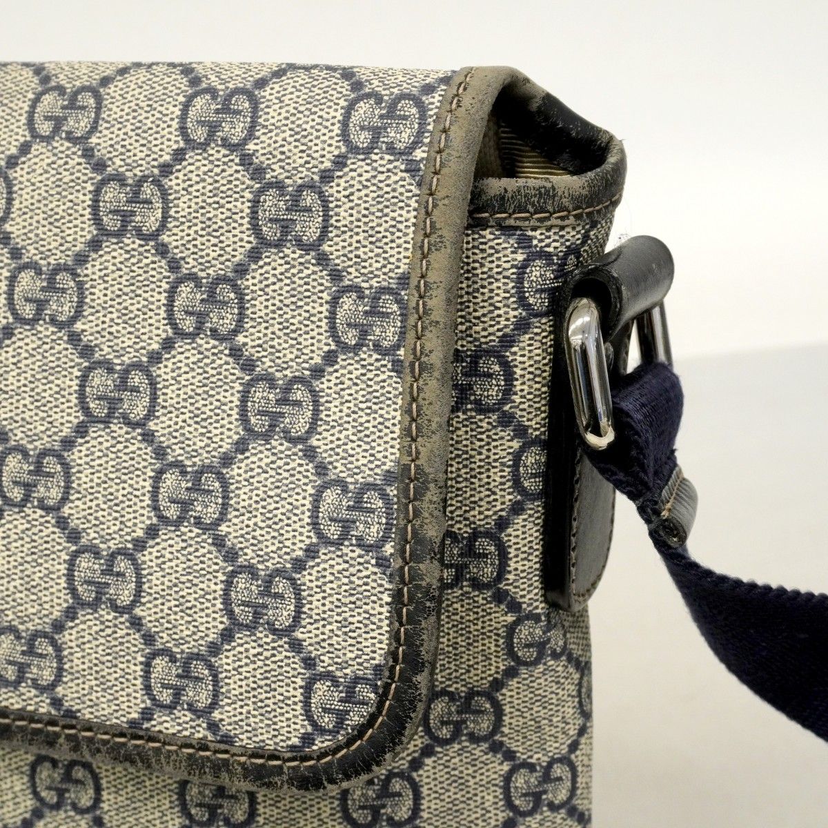Gucci Shoulder Bag GG Supreme Navy Silver — view 8