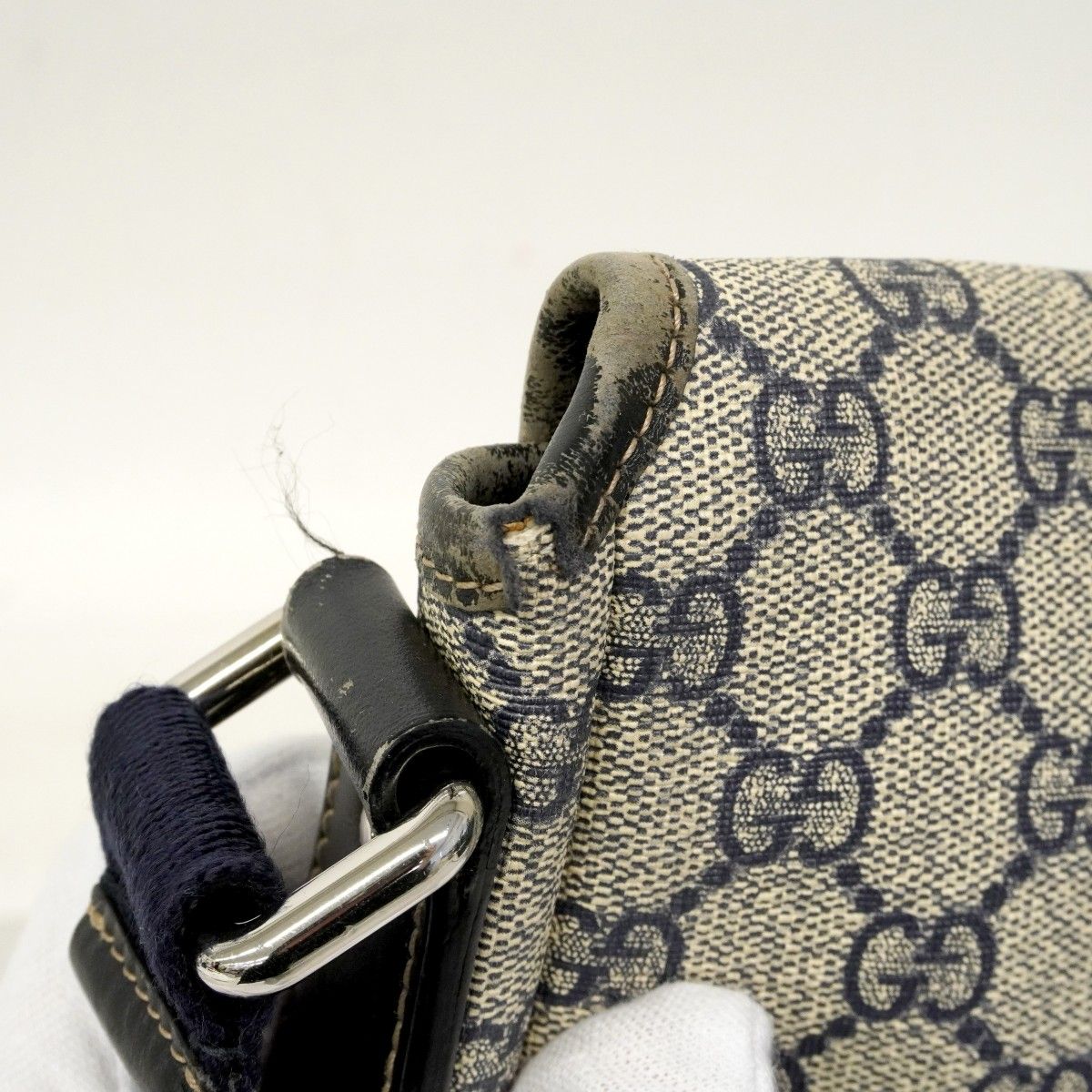 Gucci Shoulder Bag GG Supreme Navy Silver — view 7
