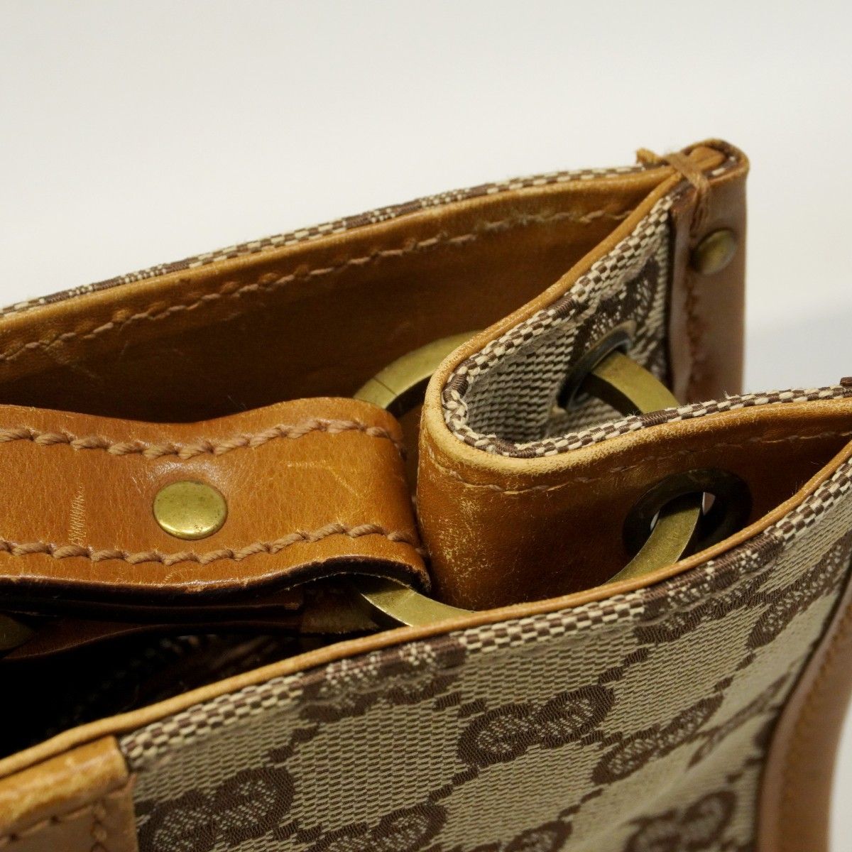 Gucci Shoulder Bag GG Canvas Brown Gold — view 8