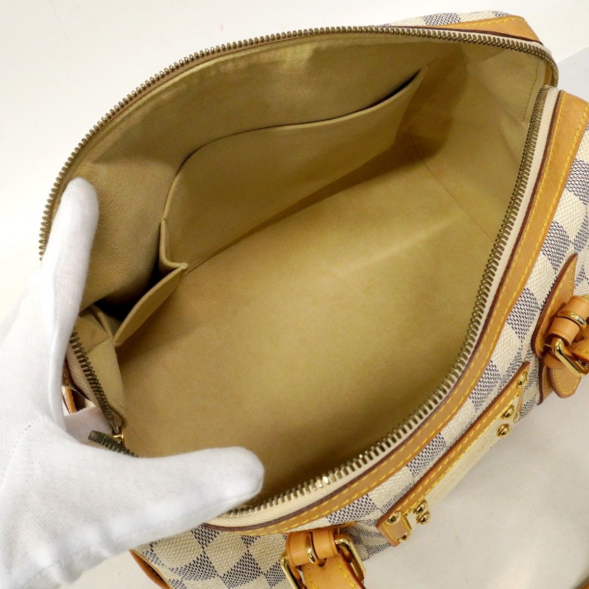 Louis Vuitton Handbag Damier Azur Bar Cles White — view 4