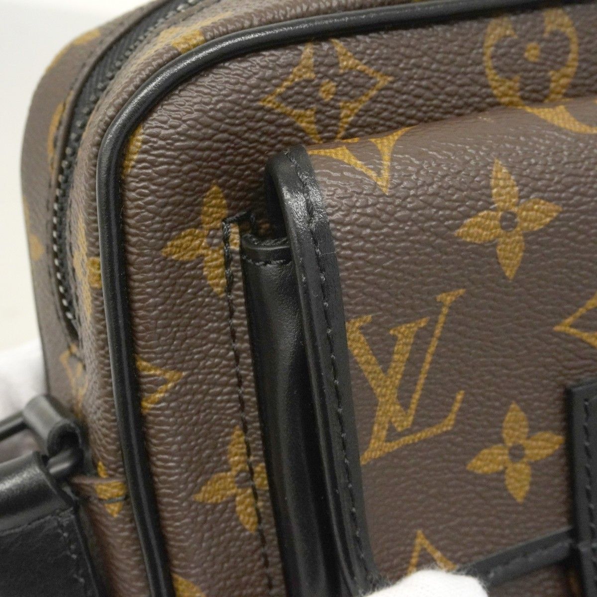 Louis Vuitton Shoulder Bag Monogram Macassar Christopher Wearable Wallet Brown — view 6