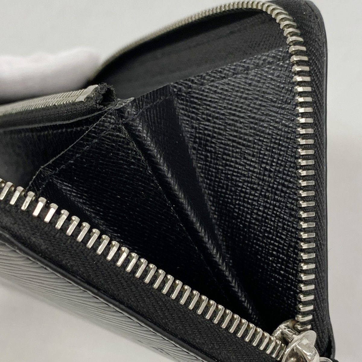 Louis Vuitton Wallet Epi Portefeuille Clemence Noir — view 5