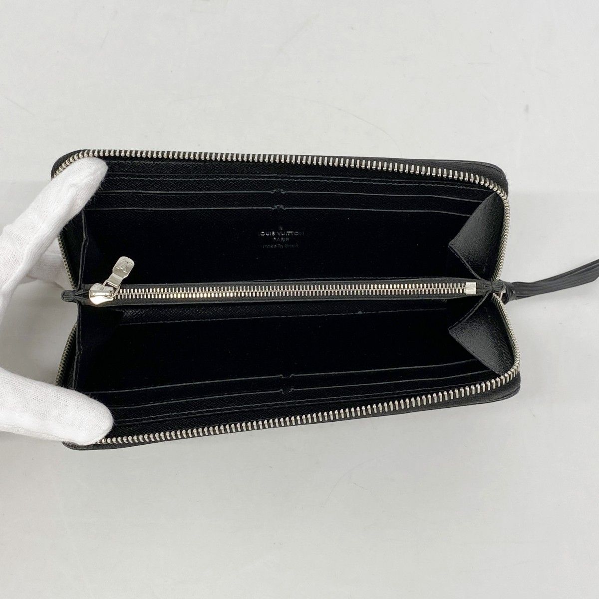 Louis Vuitton Wallet Epi Portefeuille Clemence Noir — view 3