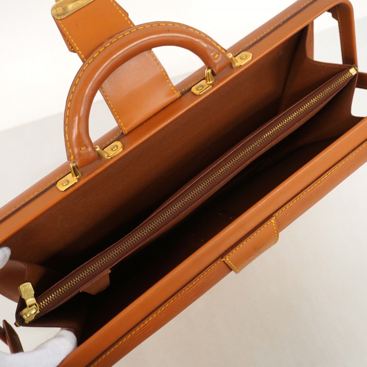 Louis Vuitton Briefcase Epi Serviette Fermoir Cipango Gold — view 4