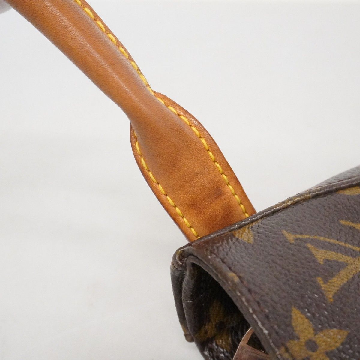 Louis Vuitton Shoulder Bag Monogram Looping GM Brown — view 9