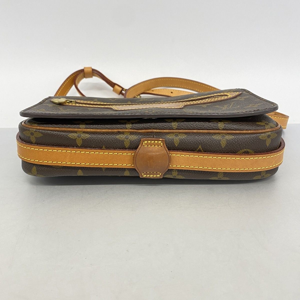 Louis Vuitton Shoulder Bag Monogram Saint Germain 24 Brown — view 3