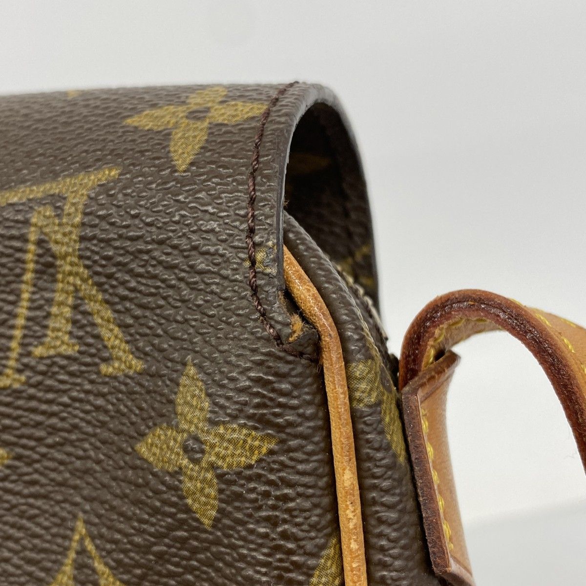 Louis Vuitton Shoulder Bag Monogram Saint Germain 24 Brown — view 7