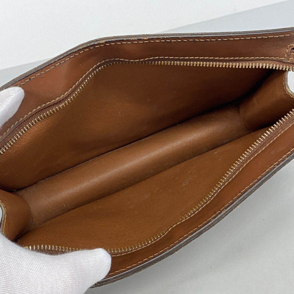 Louis Vuitton Clutch Monogram Pochette Homme Brown — view 4