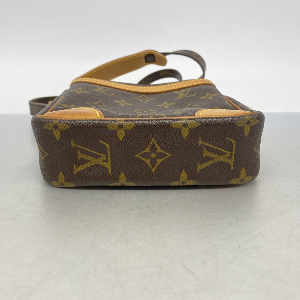 Louis Vuitton Shoulder Bag Monogram Danube Brown — view 3