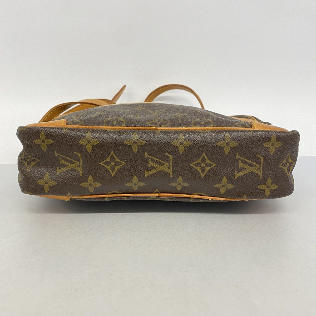 Louis Vuitton Shoulder Bag Monogram Trocadero 27 Brown — view 3