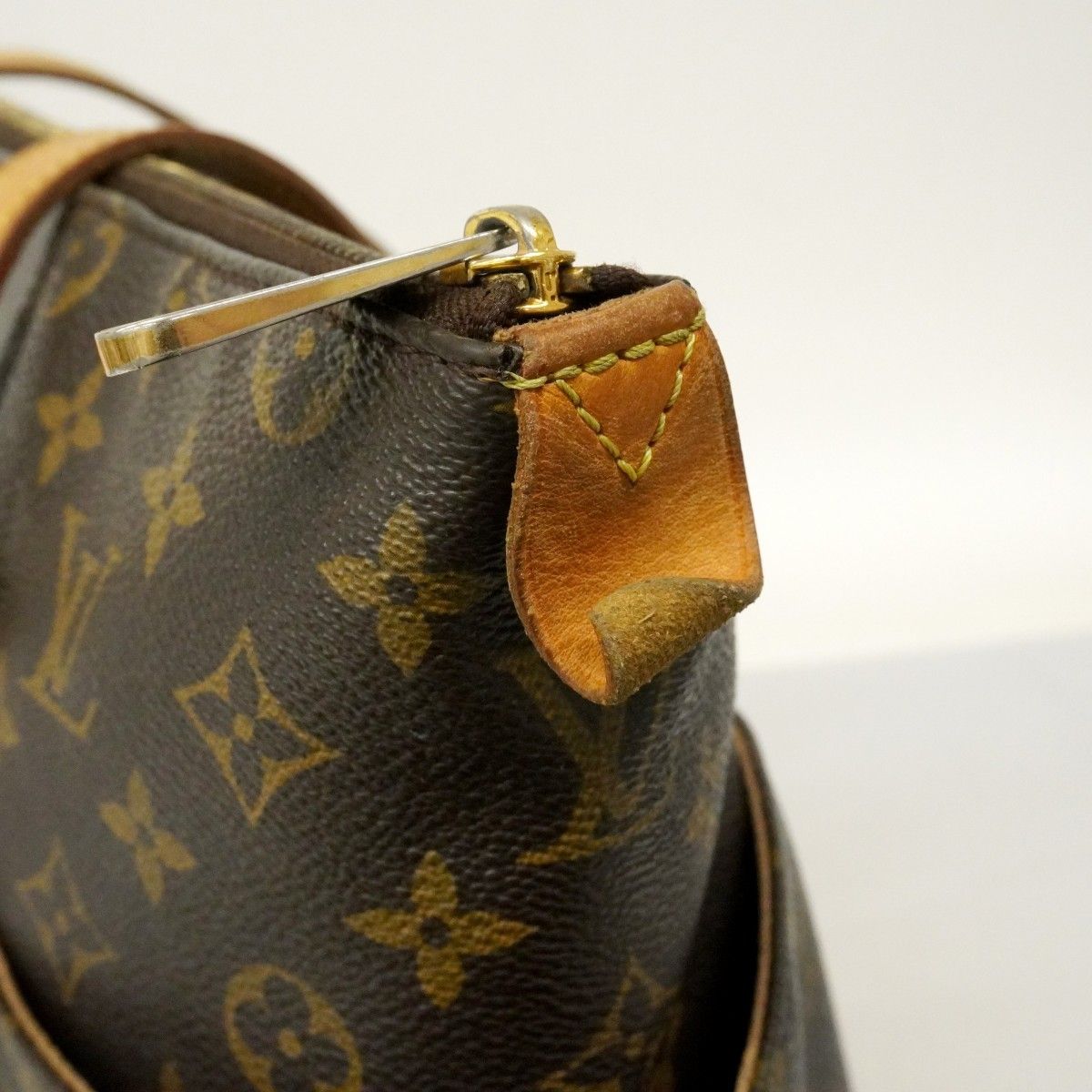 Louis Vuitton Tote Monogram Totally MM Brown — view 7