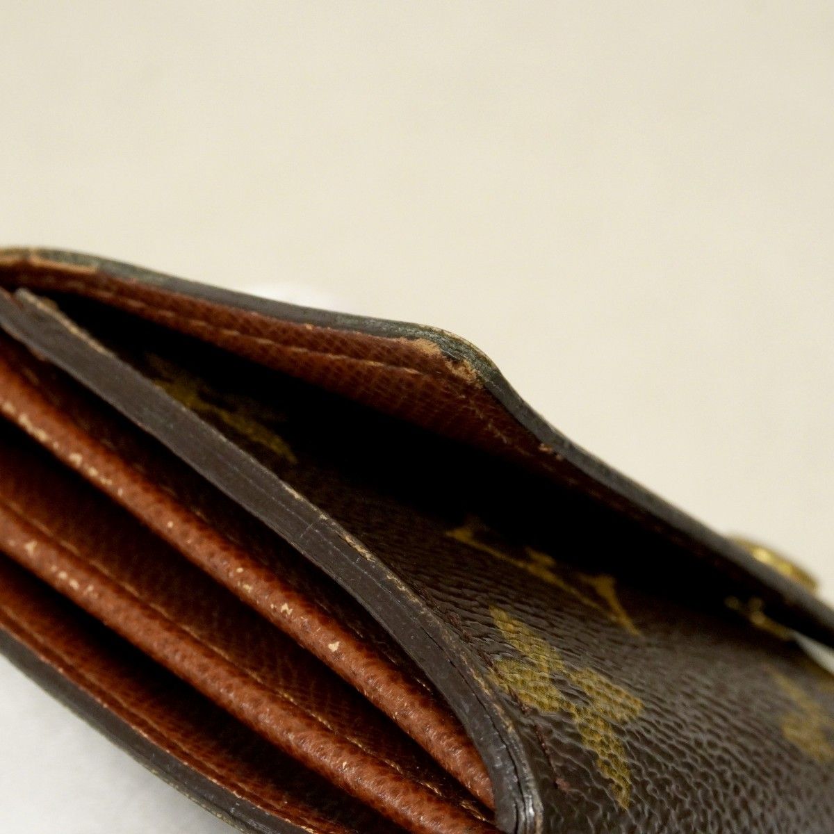 Louis Vuitton Coin Case Monogram Porte-Monnaie Gip Brown — view 7